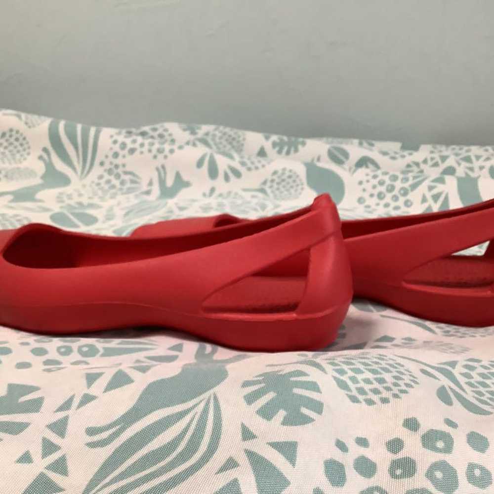 Crocs Red Flat Shoes W7 - image 3