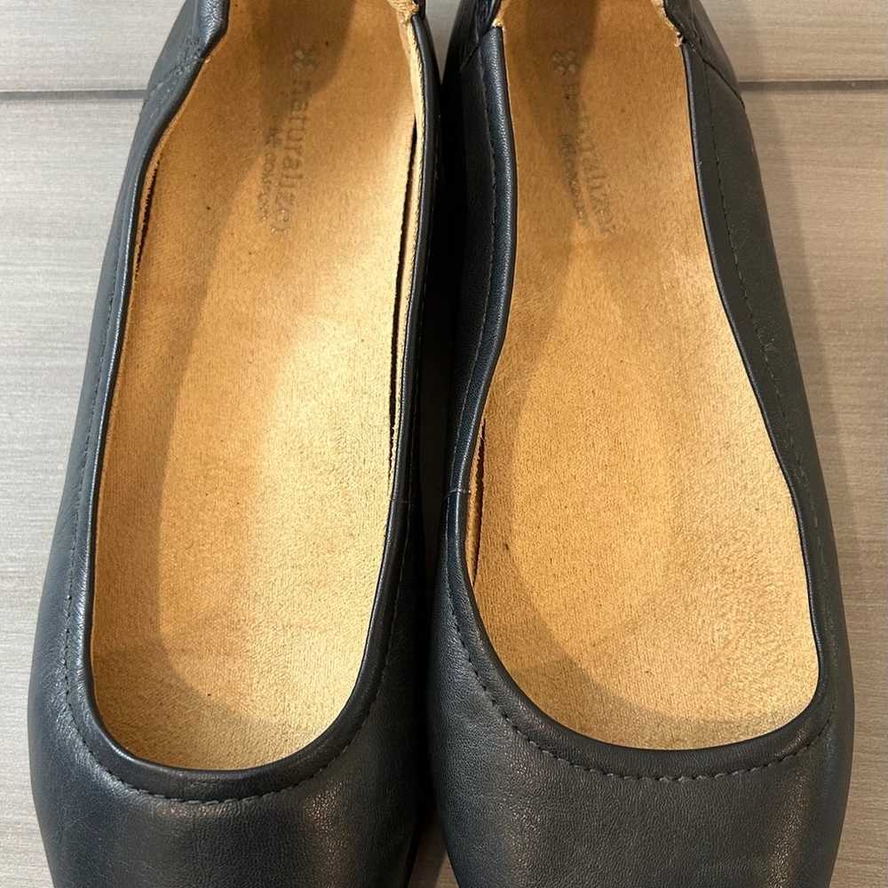 Naturalizer Flexy Navy Blue Leather Flats Size 7W - image 1