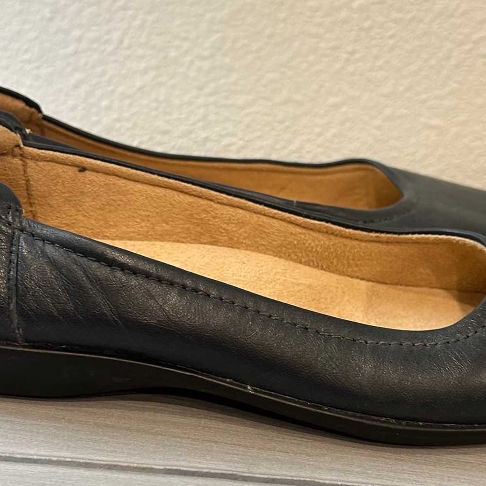 Naturalizer Flexy Navy Blue Leather Flats Size 7W - image 2