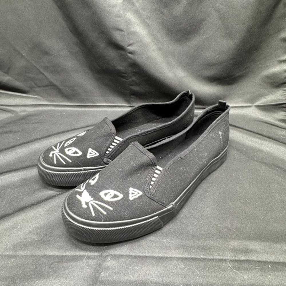 Purrfect pair of Hot Topic Black Slip On Shoes, W… - image 1