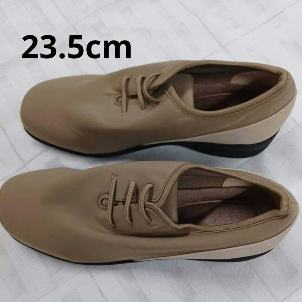 Posture Beauty Best Fit Shoes Brown 23.5 cm. - image 1