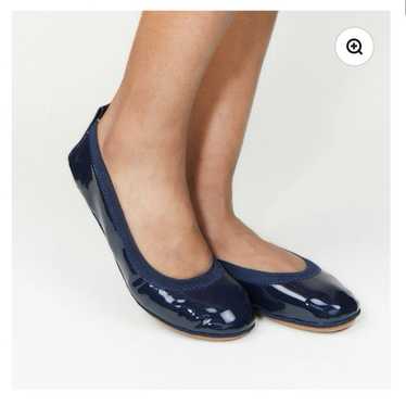 Yosi Samra Foldable Ballet Flat in Deep Navy Pate… - image 1