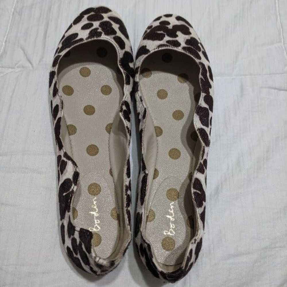 Boden Scallop Flats Animal Print - image 1