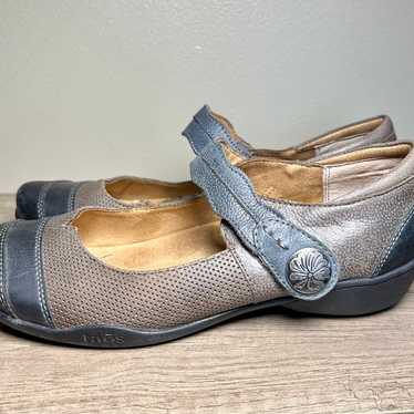 TAOS Bravo Blue Mary Jane Shoes Brown Gray Leathe… - image 1