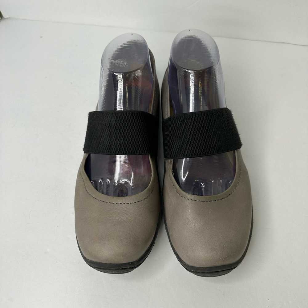 Born Womens size 9.5 Acai Leather Casual Mary Jan… - image 3