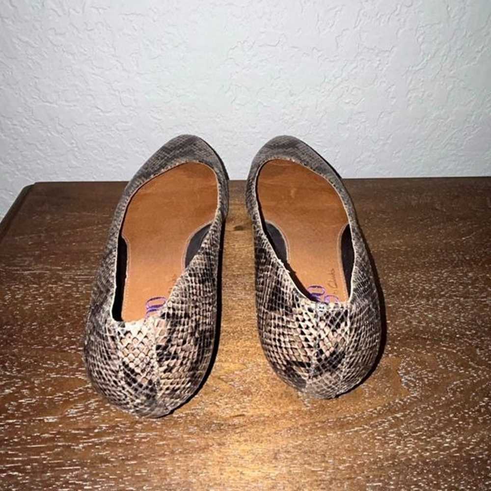 Indigo by Clarks Snakeskin Print Kitten Heel Shoes - image 7