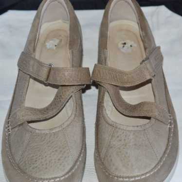 Ecco Tan Mary Jane shoes