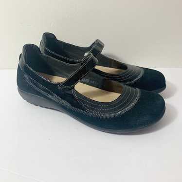 EUC Naot Kirei Mary Jane Black Suede Leather Flats