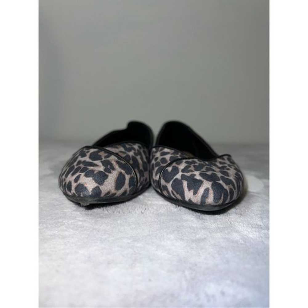 GAP Women’s Leopard Print Animal Print Pointed Fl… - image 4