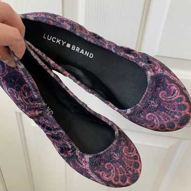 NWOT Lucky Brand women paisley ballet flats