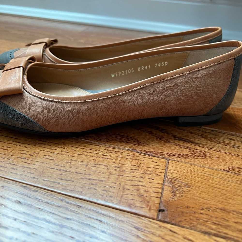 Brand New Retro Two Tone Leather Flats - image 5