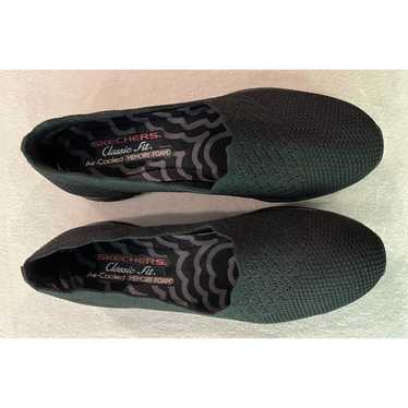 NEW Women's slip on Skechers Shoes Classic Knit B… - image 1