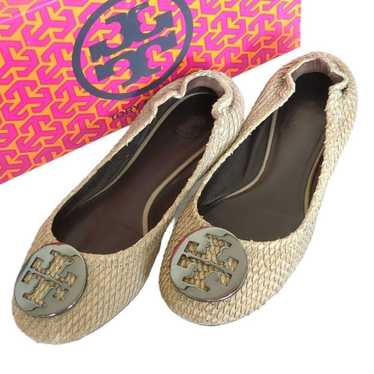 Tory Burch flat shoes ballet shoes logo plate sil… - image 1