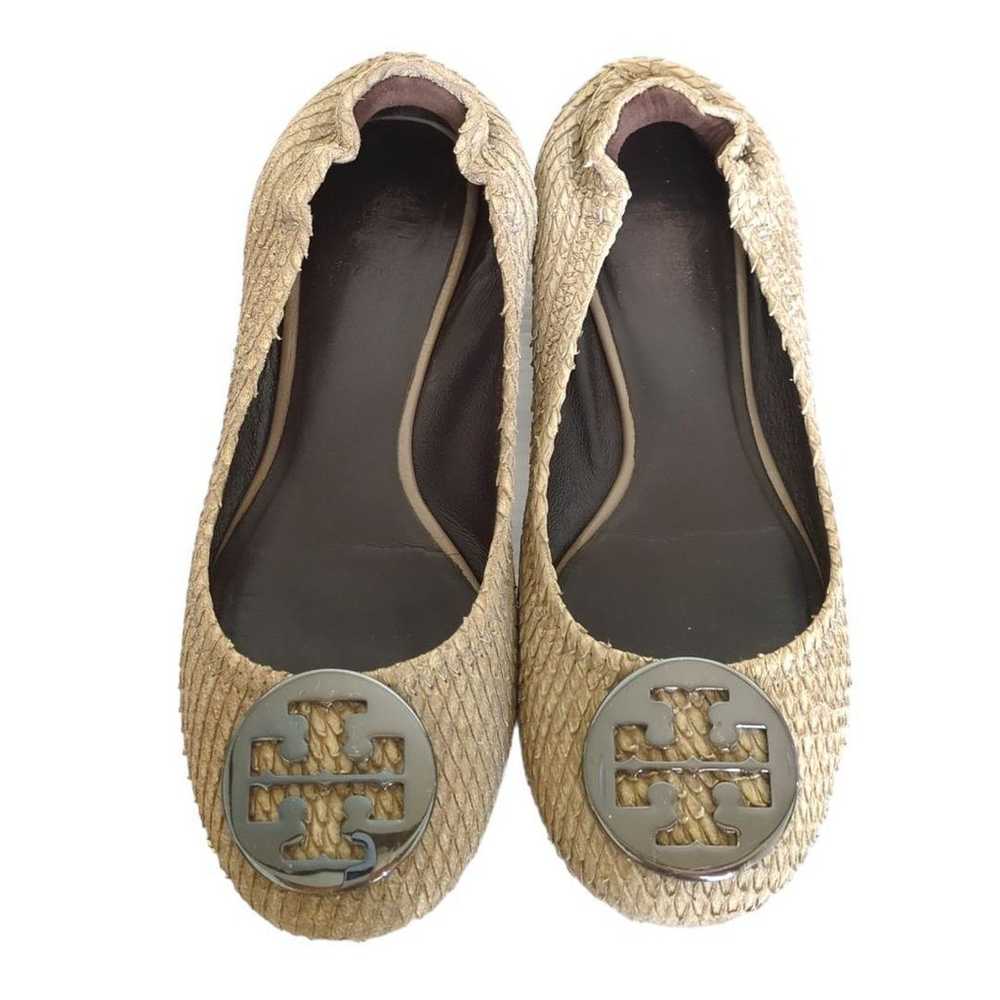 Tory Burch flat shoes ballet shoes logo plate sil… - image 2