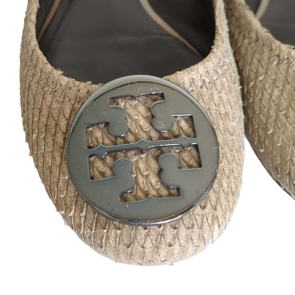 Tory Burch flat shoes ballet shoes logo plate sil… - image 3