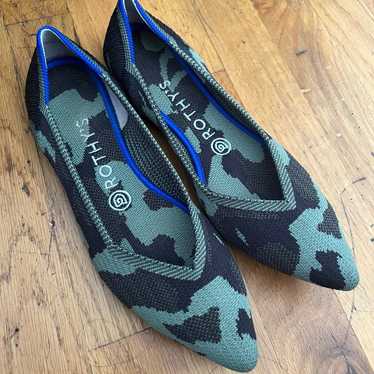 Rothys The Point Olive Camo Flats Women’s Size 8