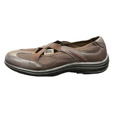 Propet Sapphire X-strap Feather Lite Brown Flats S