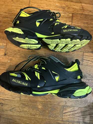 Balenciaga balenciaga track runner black yellow