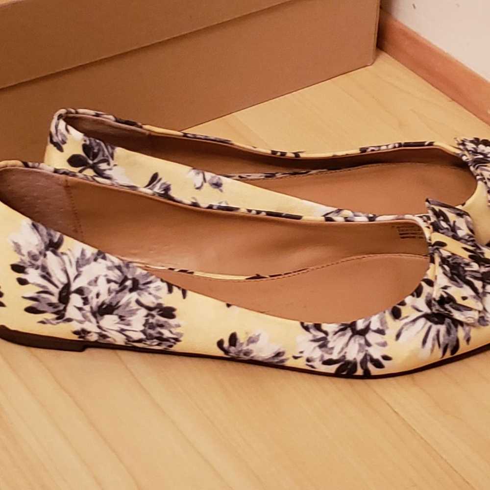 J.Crew Women's,Yellow Floral Amelia Flat - image 5