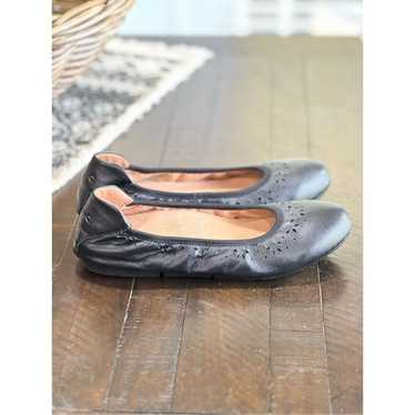 * Vionic size 7 black flats ballet flats