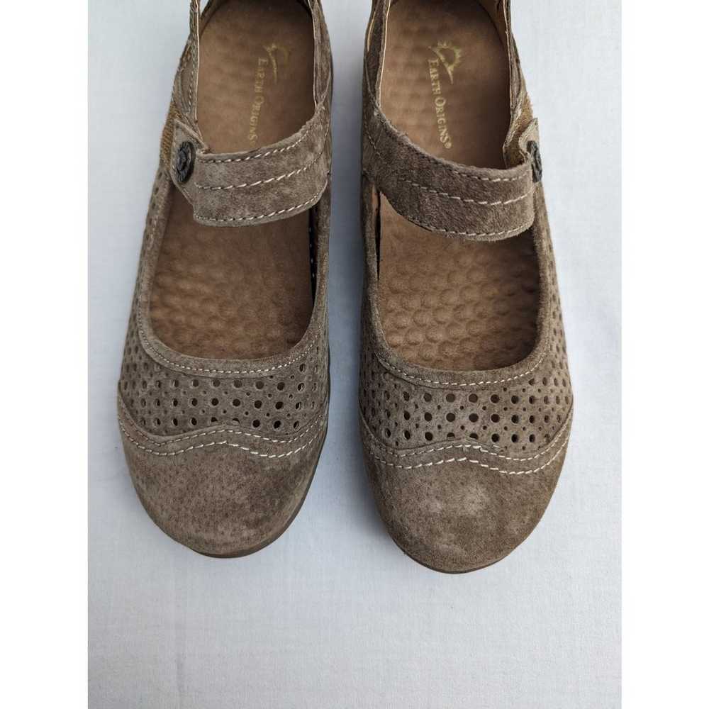 Earth Origins Flats Size 8 Mary Janes Suede Adjus… - image 2