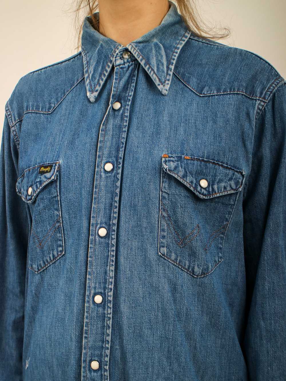 1970s Wrangler Western Style Denim Shirt - image 7