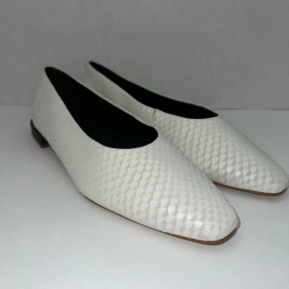 NWOT SAKS FIFTH AVENUE Snake-Embossed White Leath… - image 1