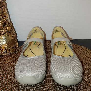 Bare Traps Chattanooga Mary Janes Size 10W