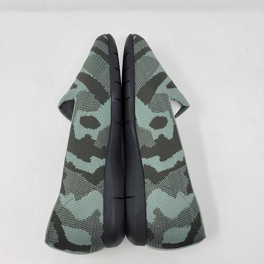 Comfortview Womens 8 Knit Camo Madie Flats Green … - image 8