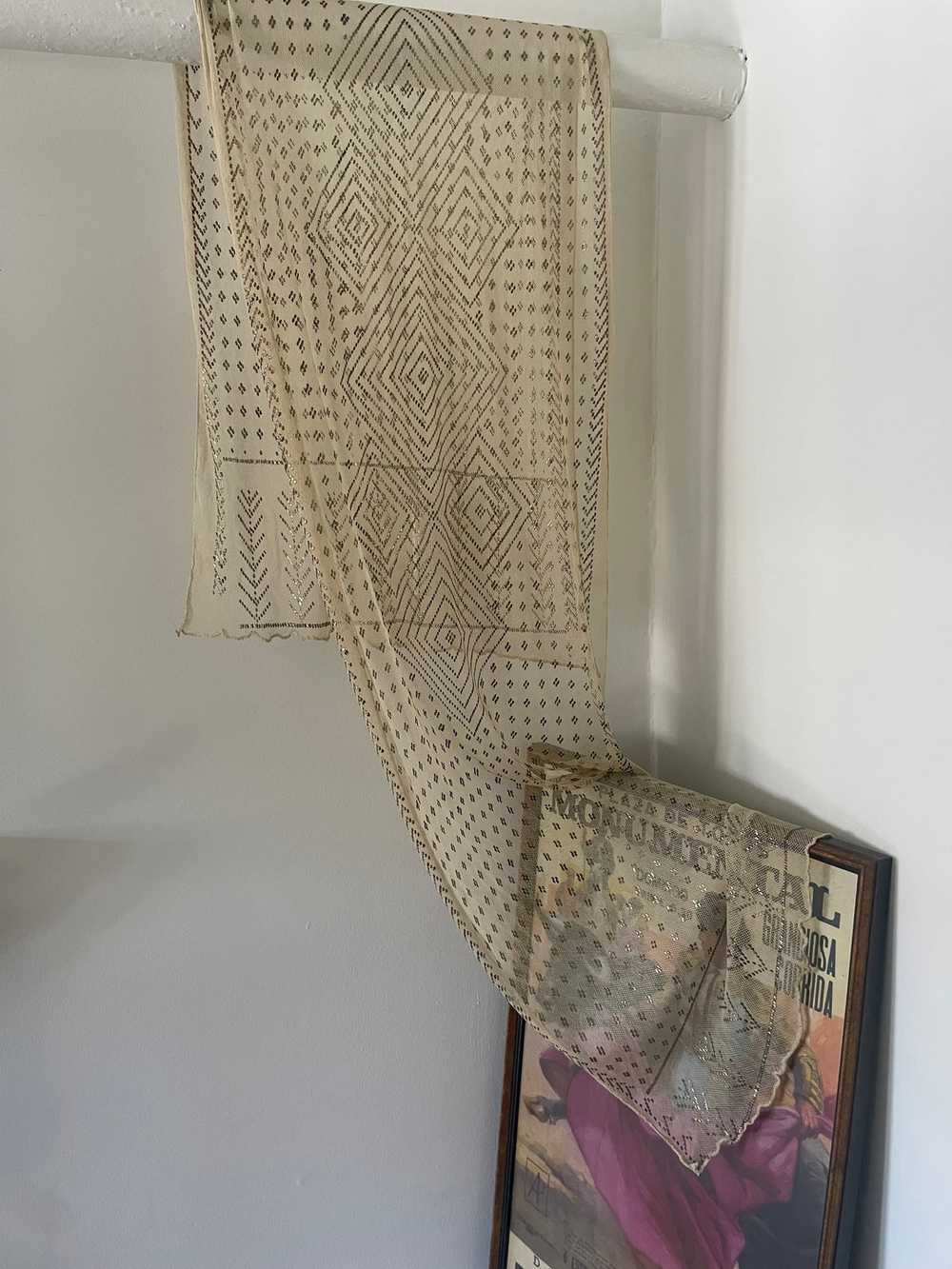 Antique 1920s Cream Assuit Hammered Metal Shawl - image 7