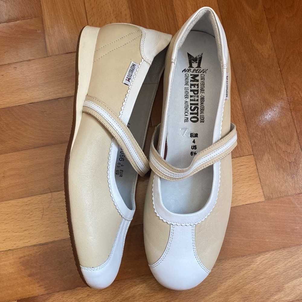 New Mephisto Air Relax Mary Jane WhiteCream Flats - image 1