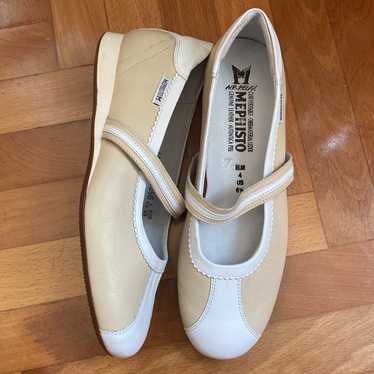 New Mephisto Air Relax Mary Jane WhiteCream Flats