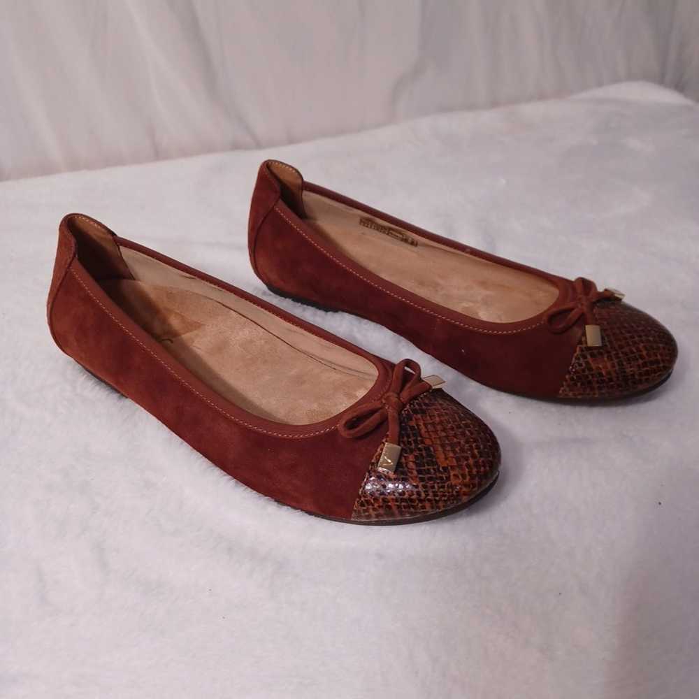 VIONIC Ballet Flats - image 1