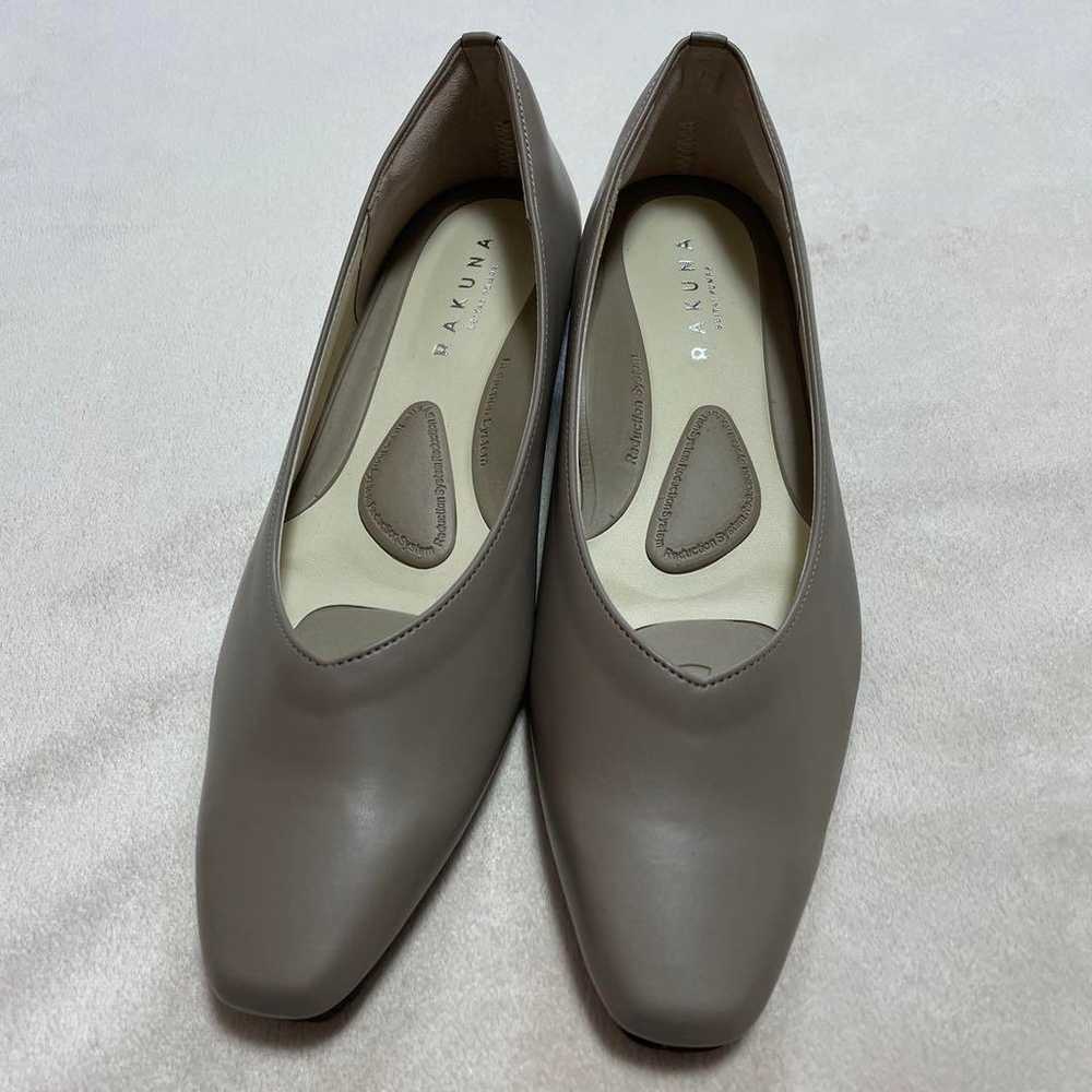 Excellent condition RAKUNA body-pump low-heeled p… - image 2