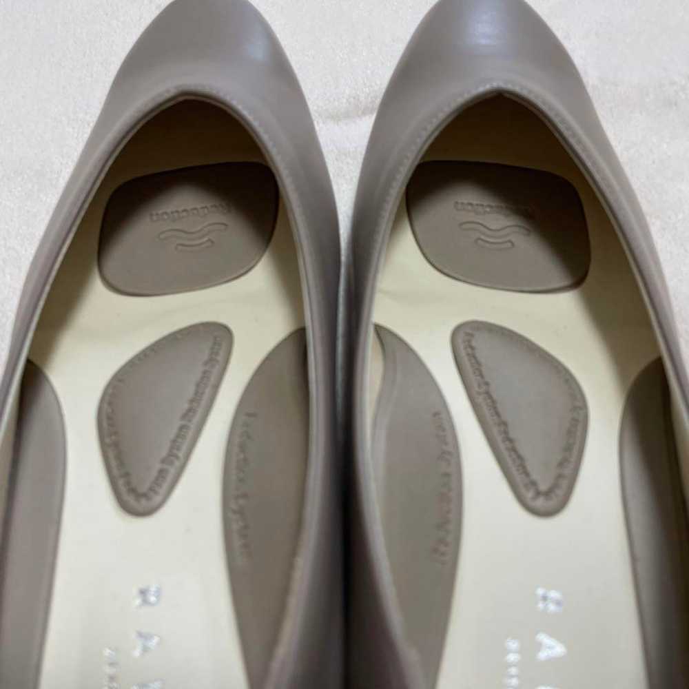 Excellent condition RAKUNA body-pump low-heeled p… - image 3