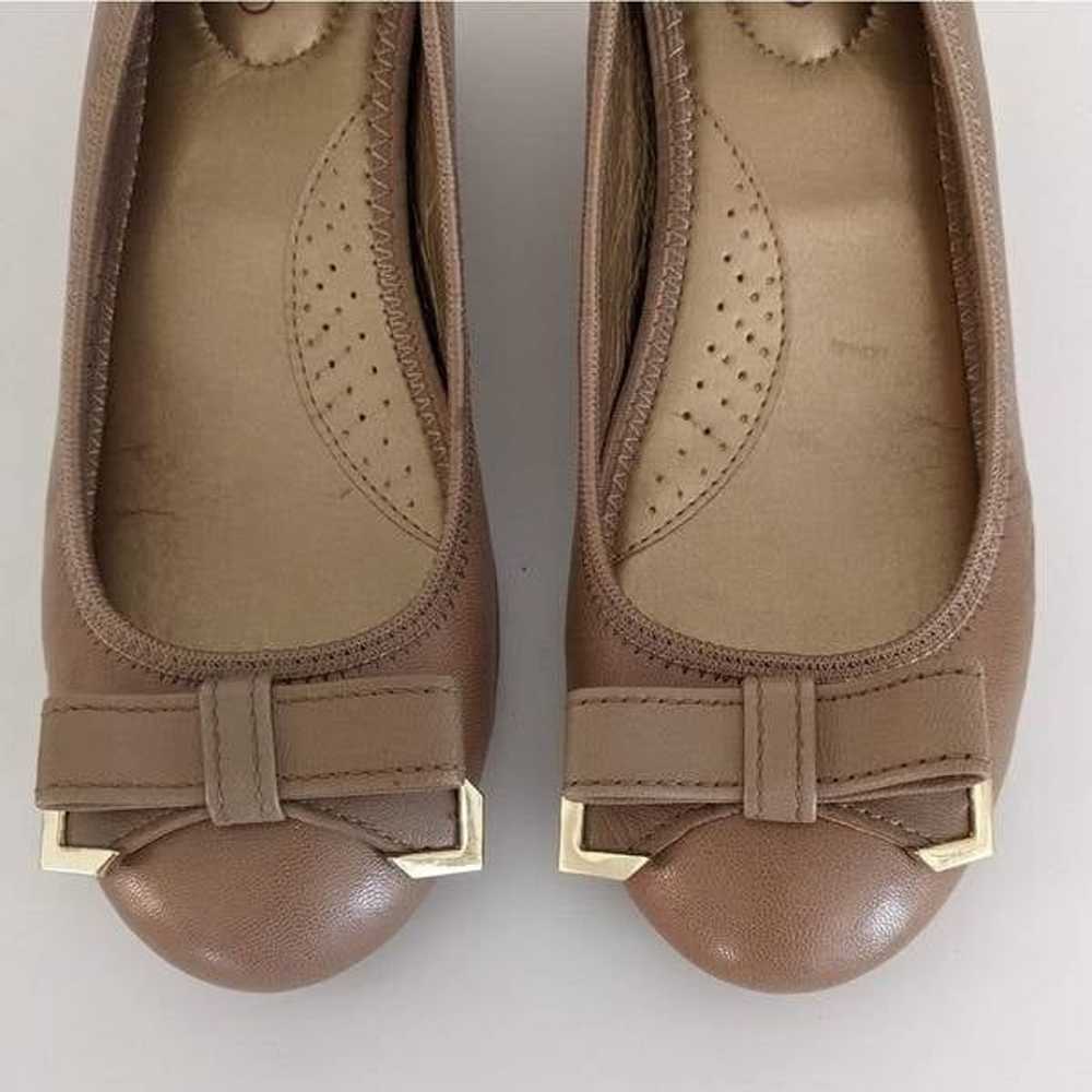 Me Too Racer Tan Leather Round Toe Wedge Flats 10 - image 2