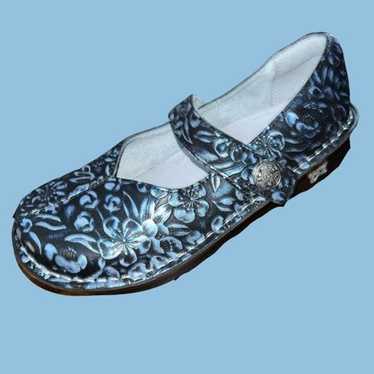 NWOB Alegria Paloma Flowers Mary Jane Size 35 US  