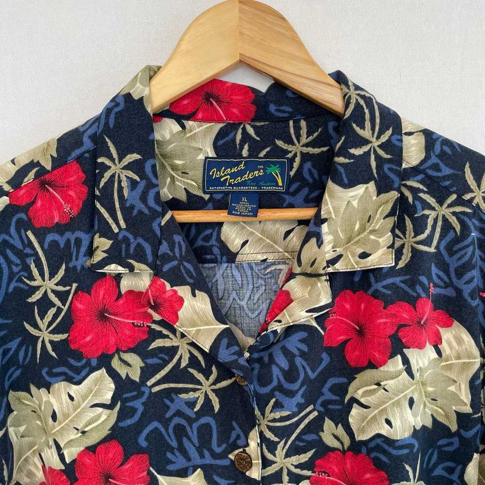 Island Traders Hawaiian Cropped Camp Shirt Red Hi… - image 2