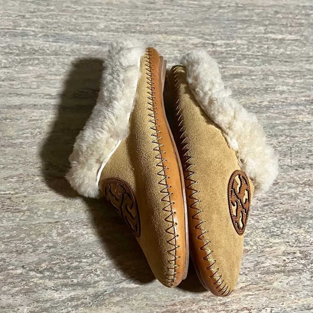 Tory Burch split suede and vegan leather slippers… - image 6