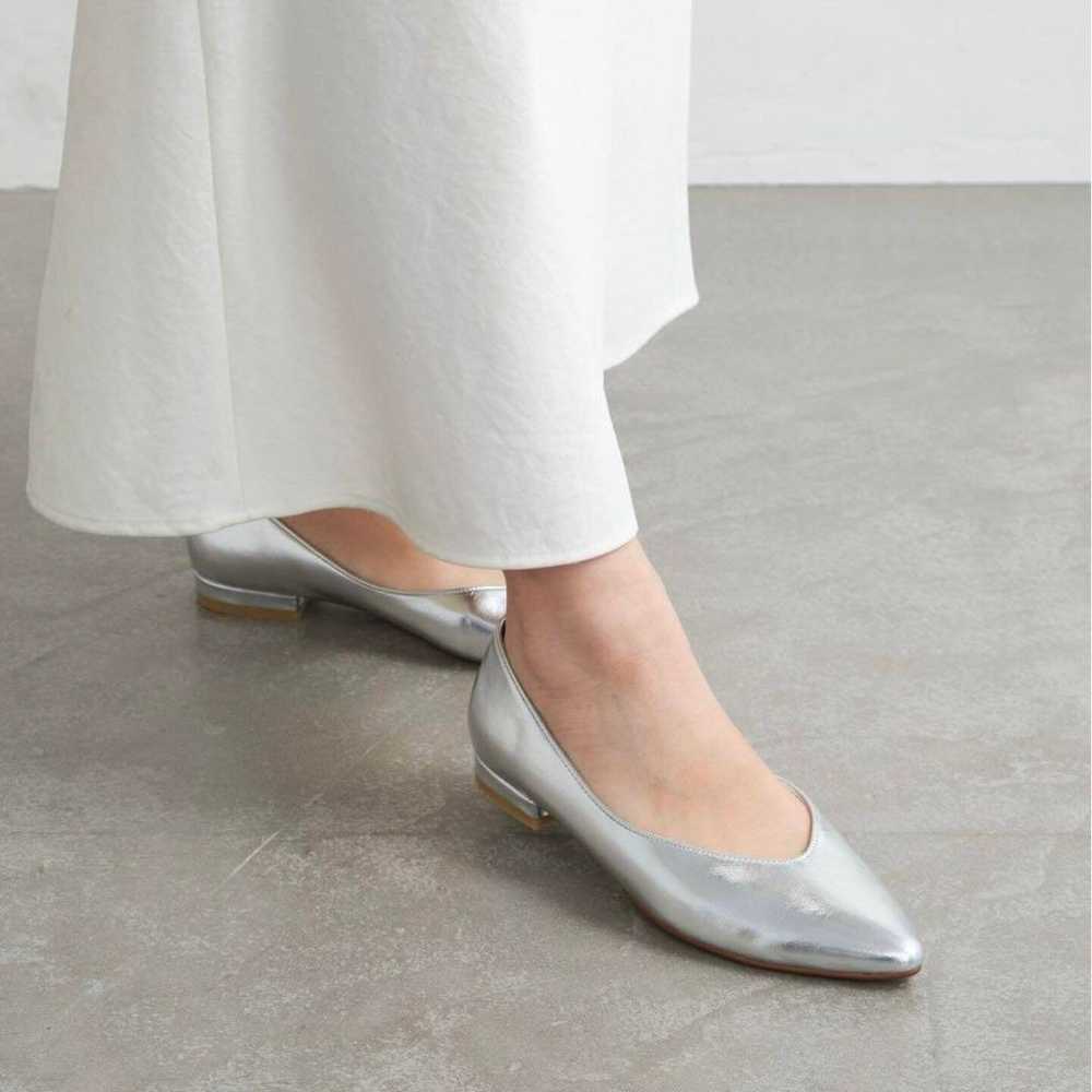 Rutarong Almond Toe Flat Shoes - image 2