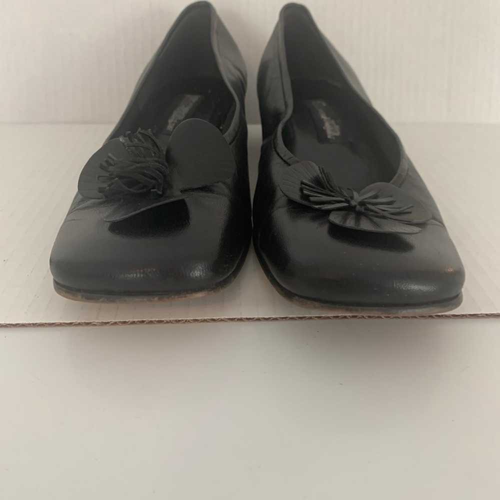 Etienne Aigner women’s black leather ballet flat … - image 2