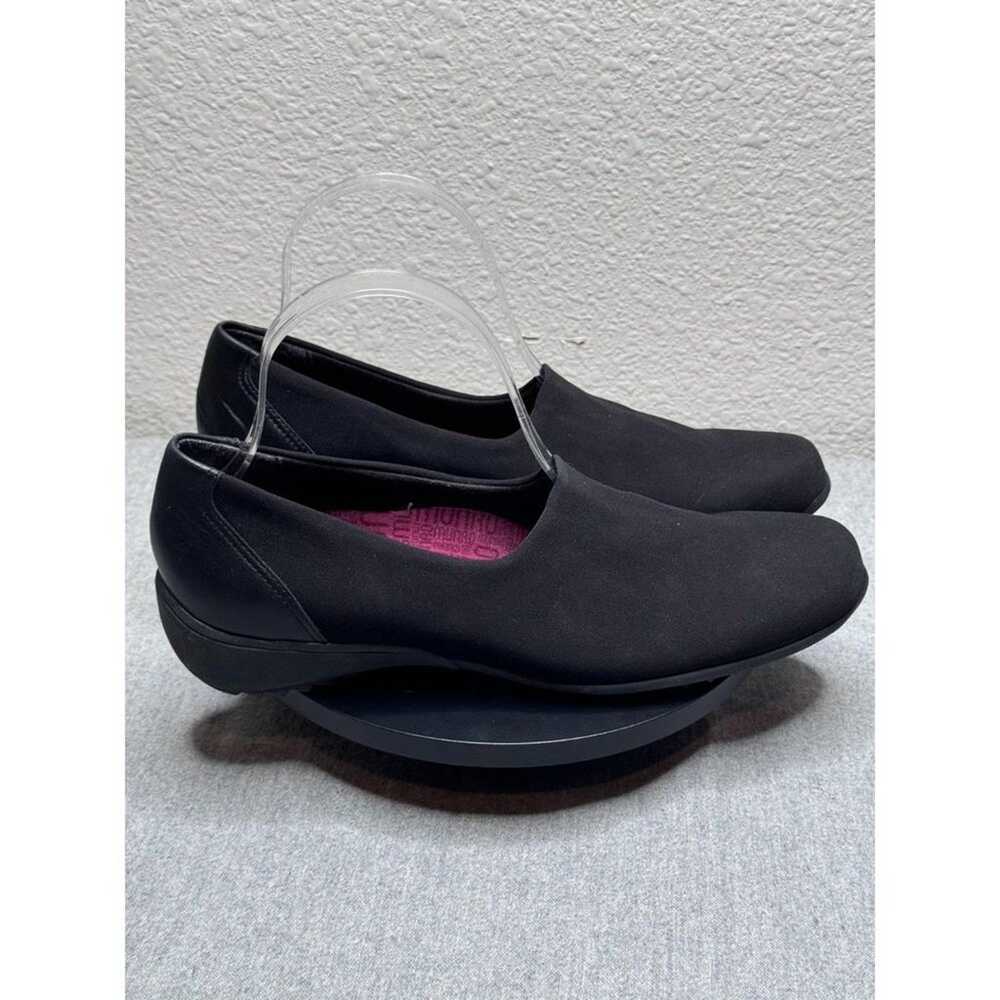 Munro Traveler Slip On Black NEW Flat Size 8 - image 3