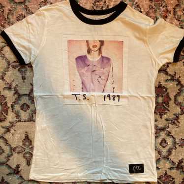 Taylor Swift 1989 tour tshirt