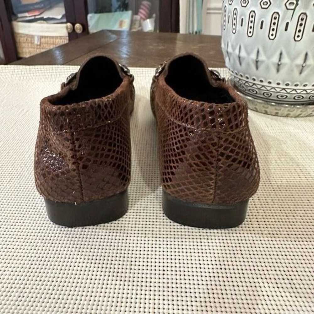 STUART WEITZMAN Brown Python Embossed Comfy Leath… - image 6