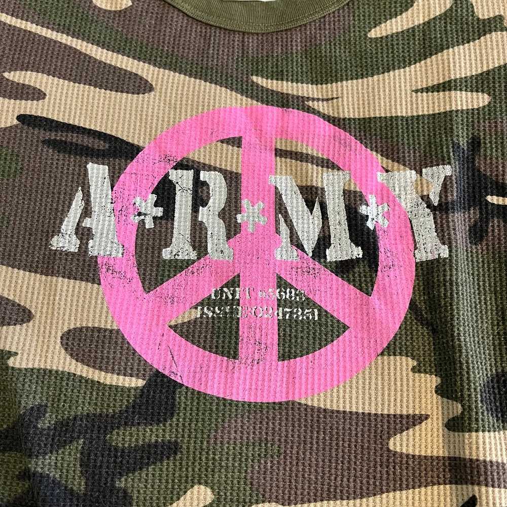 Vintage Jerry Leigh Army Camo Pink Peace Sign Lon… - image 4