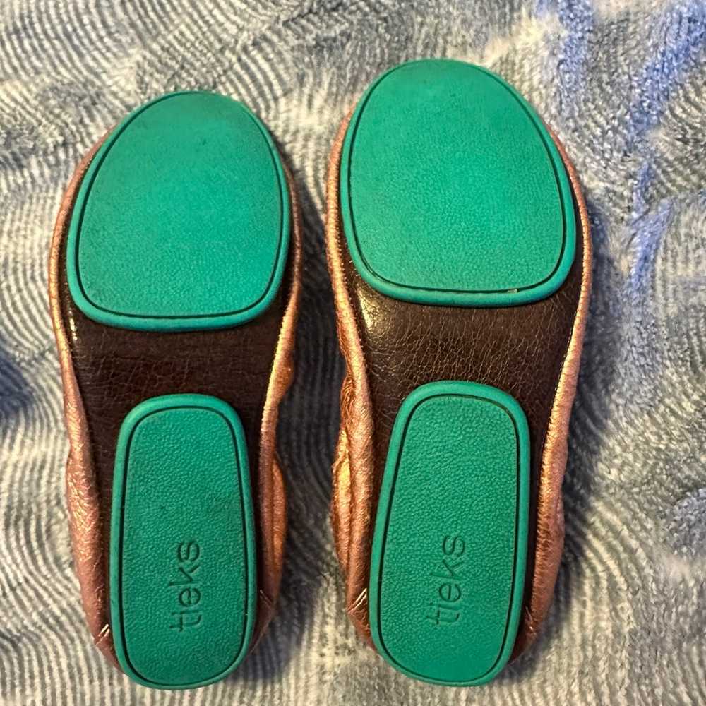 Tieks Rose Gold Glam Flats Size 6 - image 4