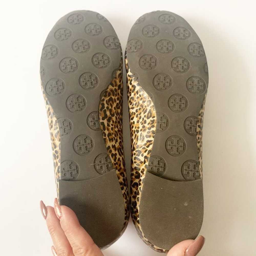 TORY BURCH REVA LEOPARD BALLET FLATS - image 8