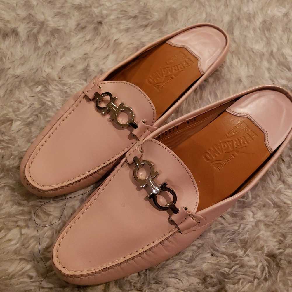 Salvatore Ferragamo pale pink leather slip on Gan… - image 1