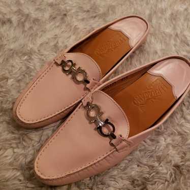 Salvatore Ferragamo pale pink leather slip on Gan… - image 1