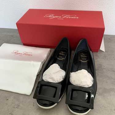 Brand new condition Roger Vivier shoes size 36.